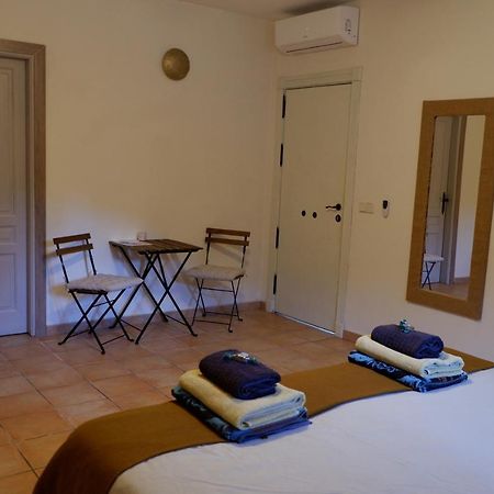 Vegan Guesthouse Finca Pereila โคอิน ภายนอก รูปภาพ